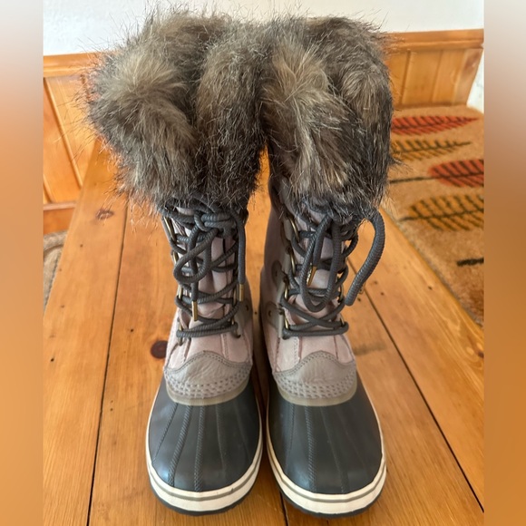Sorel Joan of Arctic boots. Size 81/2. Winter boots. - Picture 3 of 5